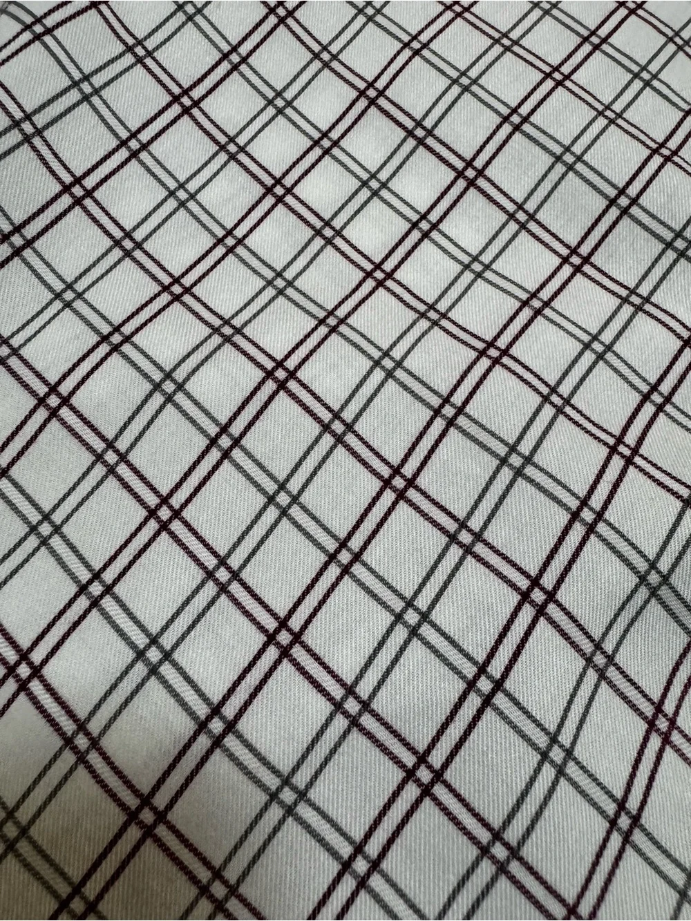 Banana Republic Cotton White Shirt with Black, burgundy Grid Plaid, M